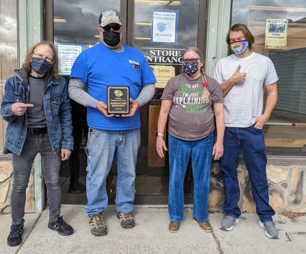 PHFH Staff with the PHFH Employer of the Year Award