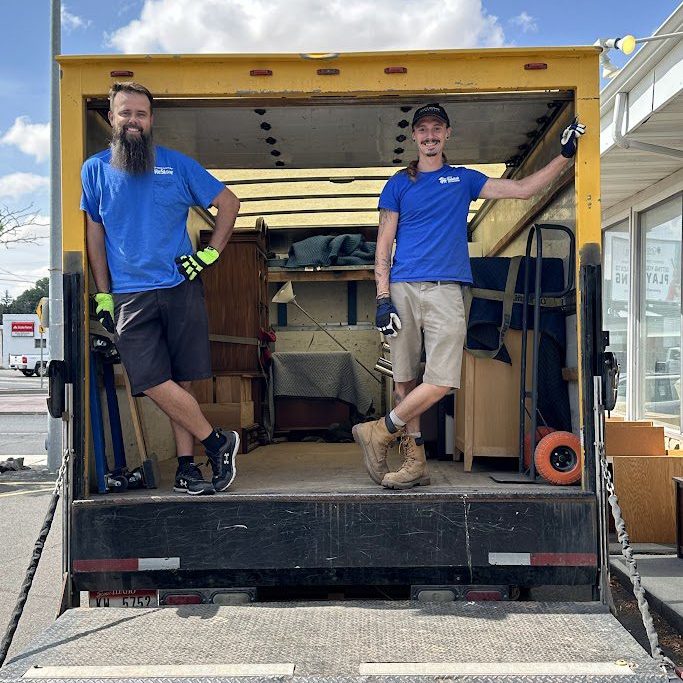 IMG_7386 (2) Jay & Q on the ReStore truck